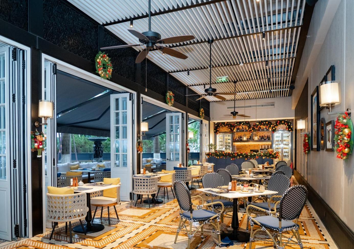 Hotel Indigo Shenzhen Overseas Chinese Town By Ihg Exterior photo
